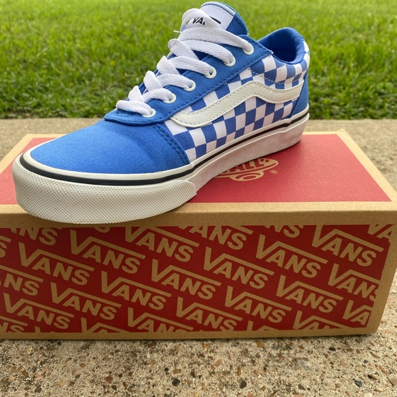 Ward nebulas BI/white vans - Picture 5 of 11